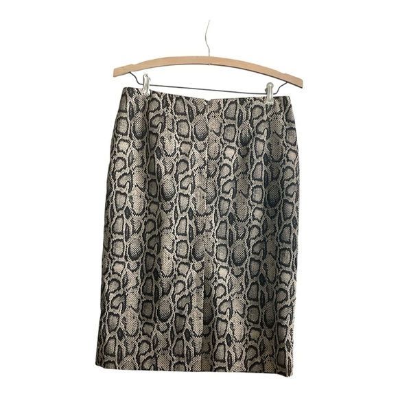VIEW Chic Snake Print MIDI Pencil Skirt - Picture 2 of 5